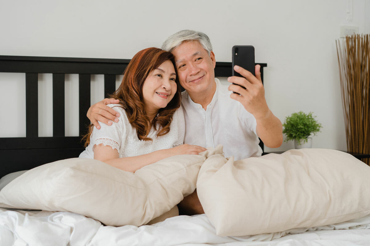 Older Asian Dating